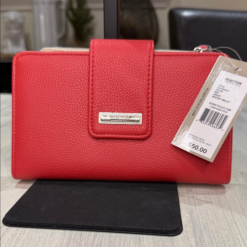 Kenneth Cole Reaction Vibrant Red Whitney Wallet